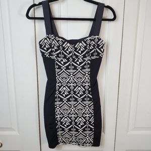 Divided size 8 black and white dress